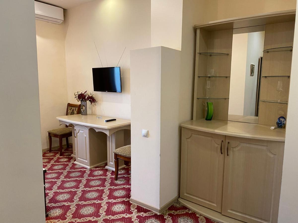 Elko Hotel Erywań Zewnętrze zdjęcie