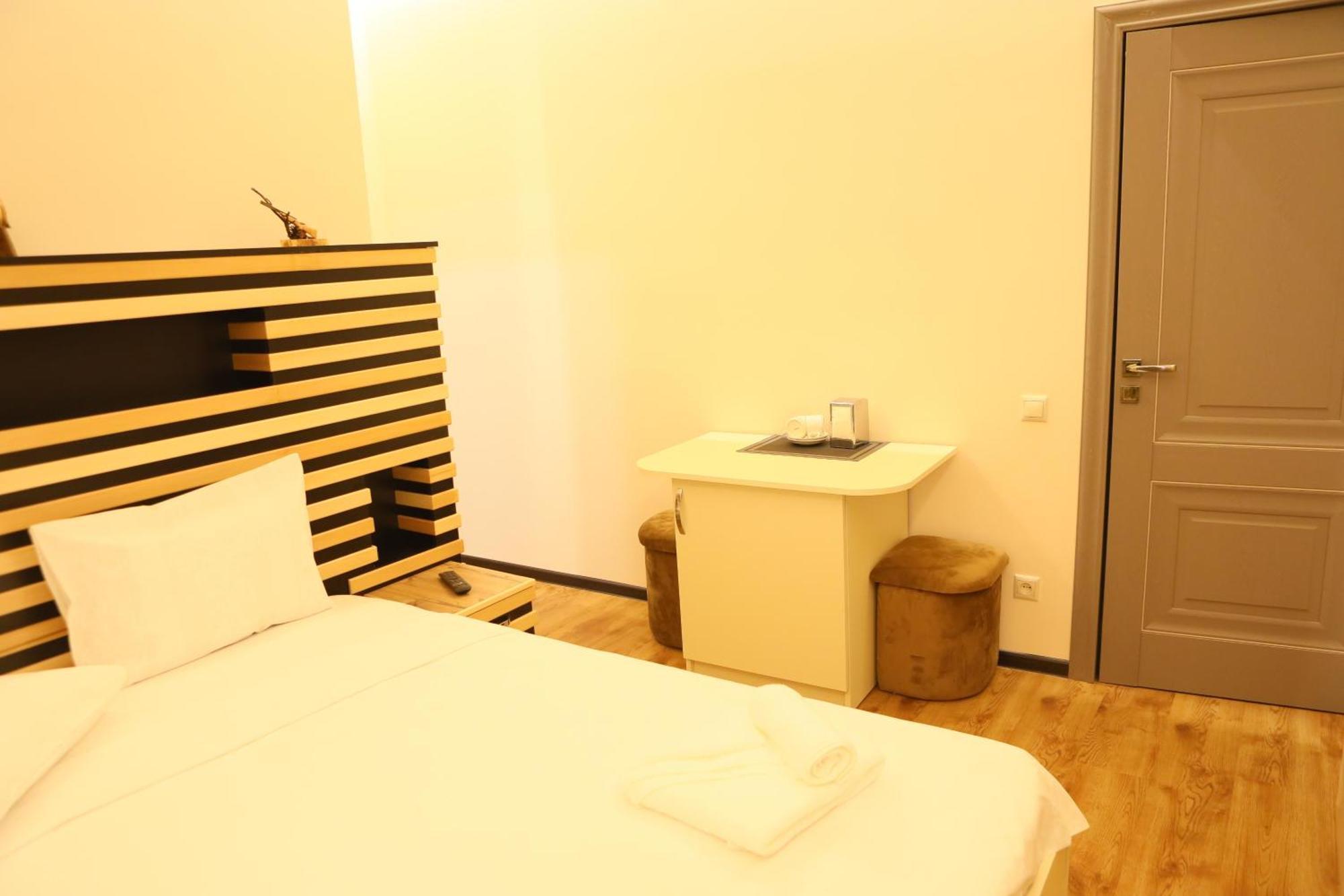 Elko Hotel Erywań Zewnętrze zdjęcie