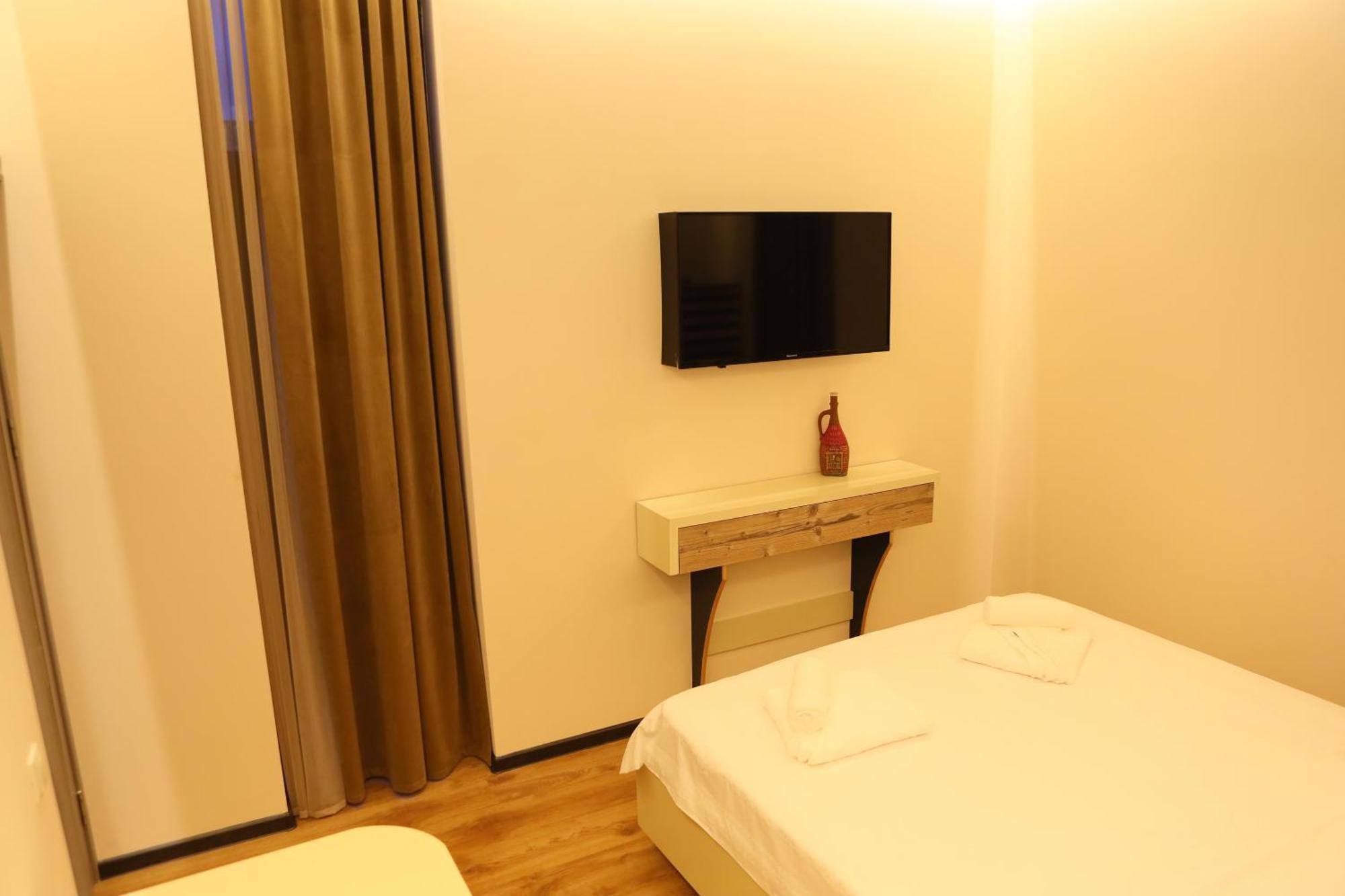 Elko Hotel Erywań Zewnętrze zdjęcie