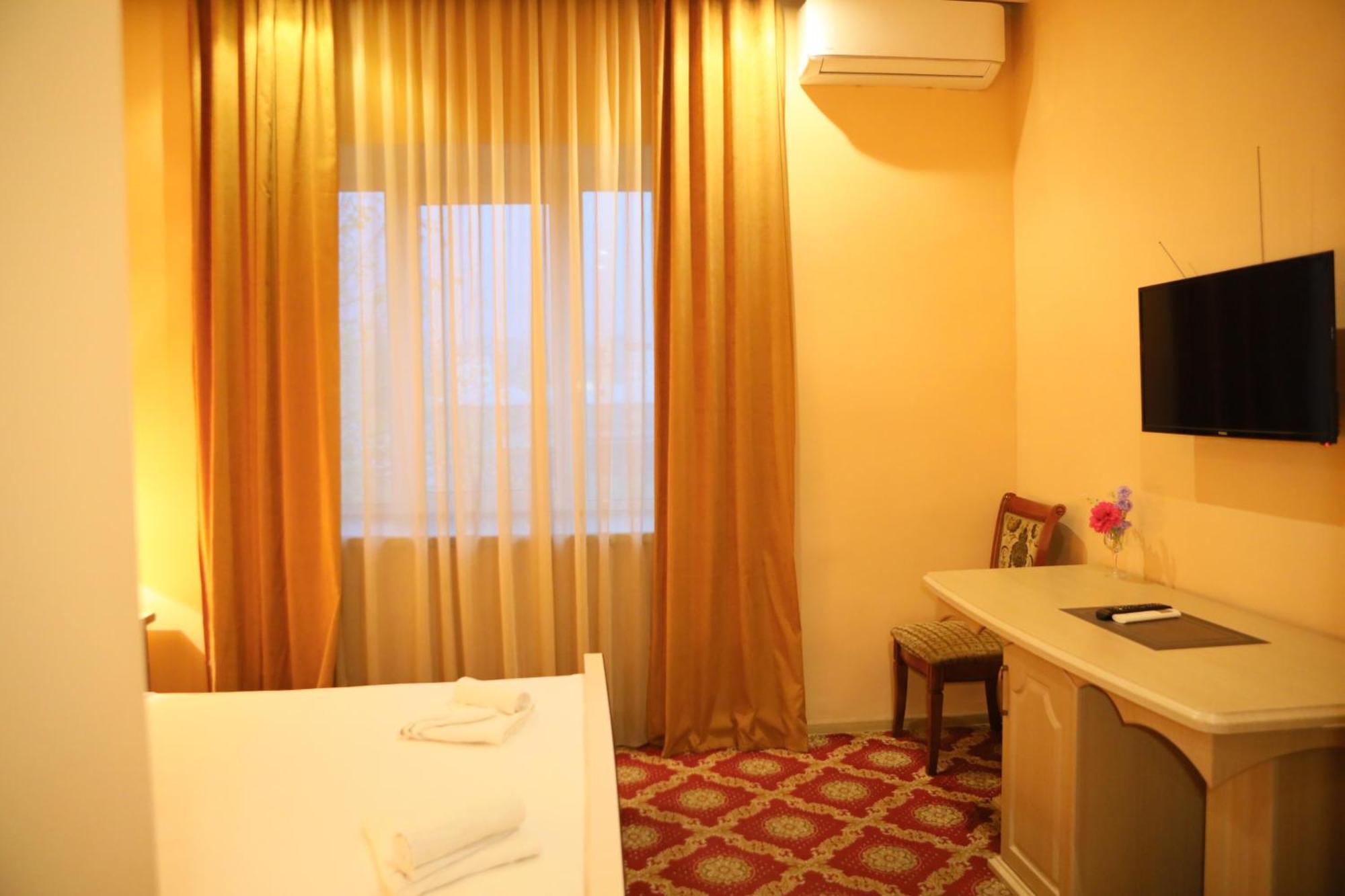Elko Hotel Erywań Zewnętrze zdjęcie