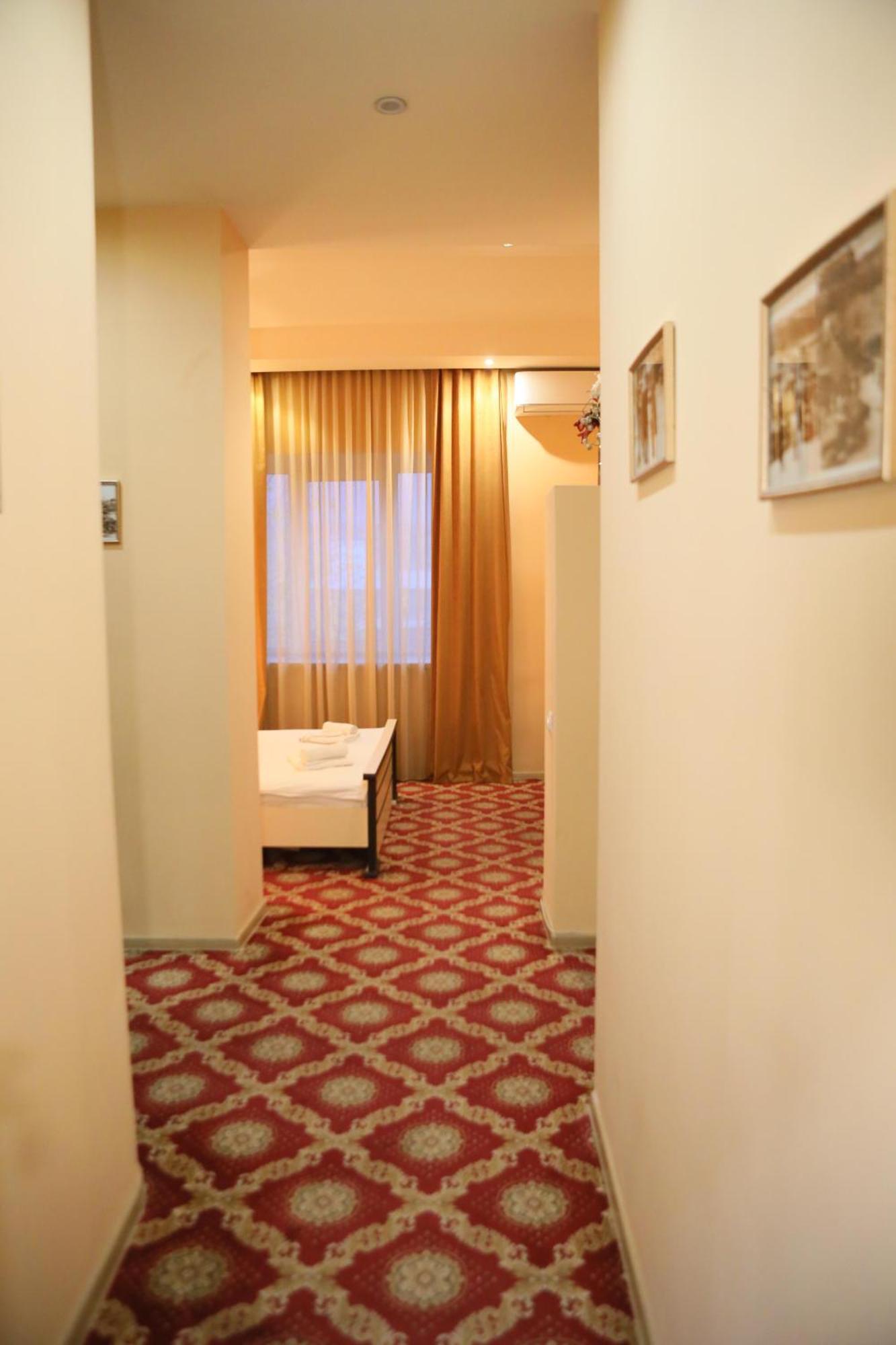 Elko Hotel Erywań Zewnętrze zdjęcie