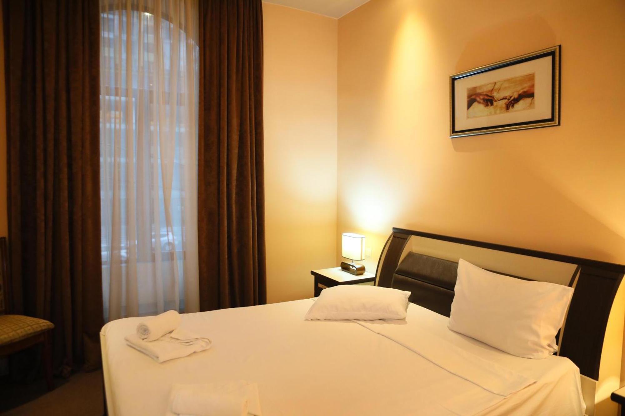 Elko Hotel Erywań Zewnętrze zdjęcie