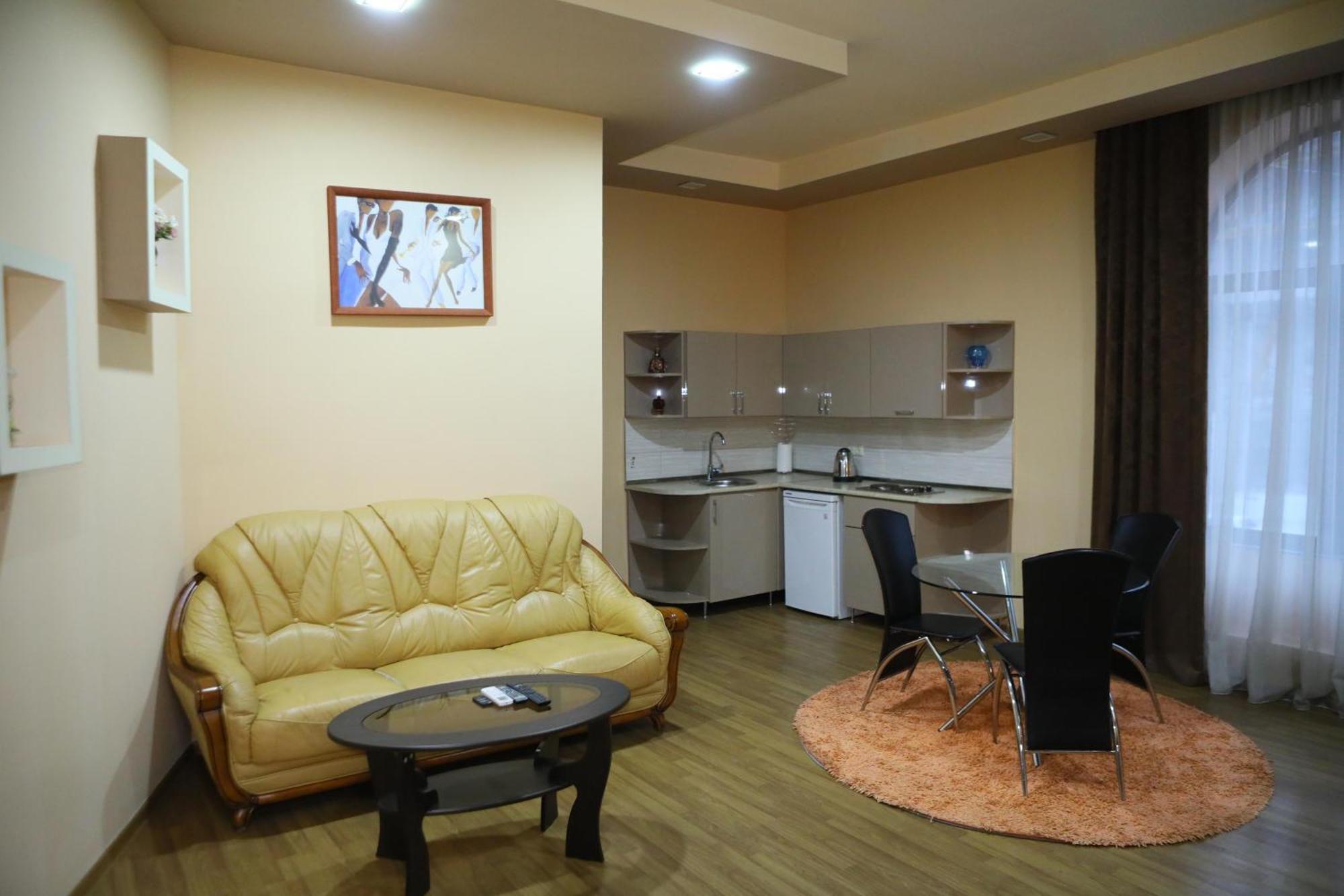 Elko Hotel Erywań Zewnętrze zdjęcie