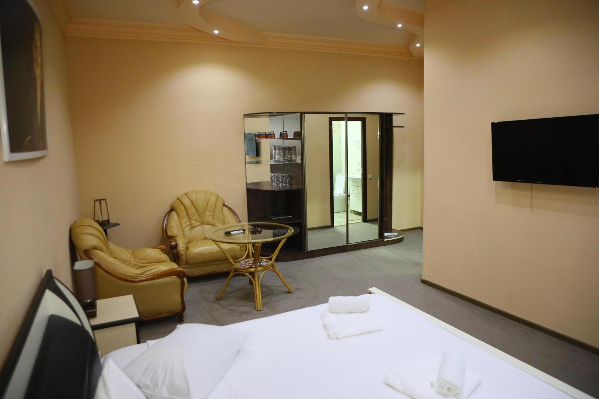 Elko Hotel Erywań Zewnętrze zdjęcie