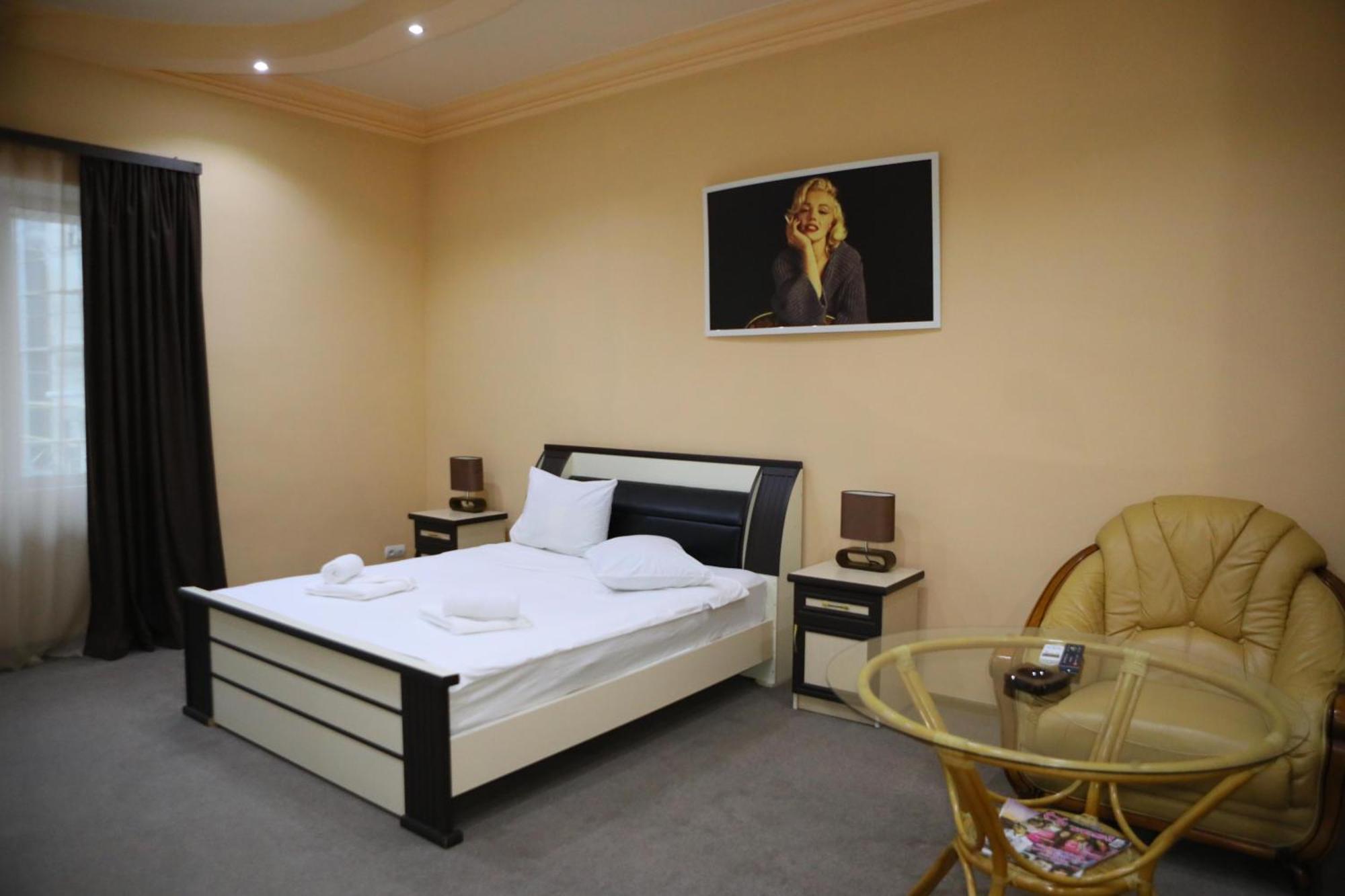 Elko Hotel Erywań Zewnętrze zdjęcie