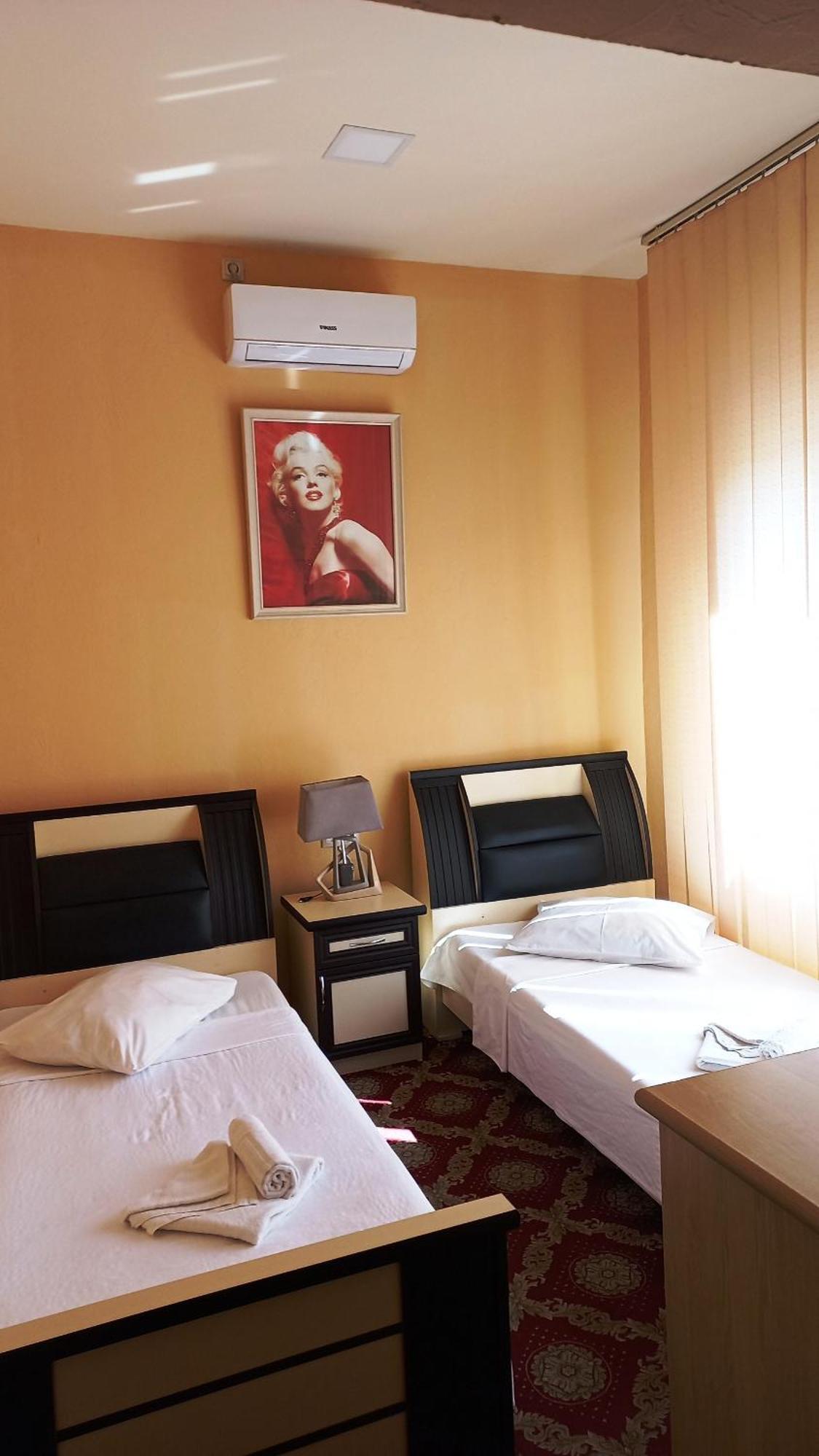 Elko Hotel Erywań Zewnętrze zdjęcie